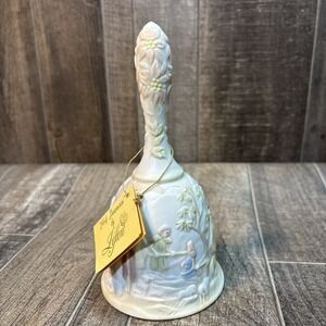 New Lefton "Holy Treasures" Ceramic Bell Embossed Floral Nativity Design w/Tag‎